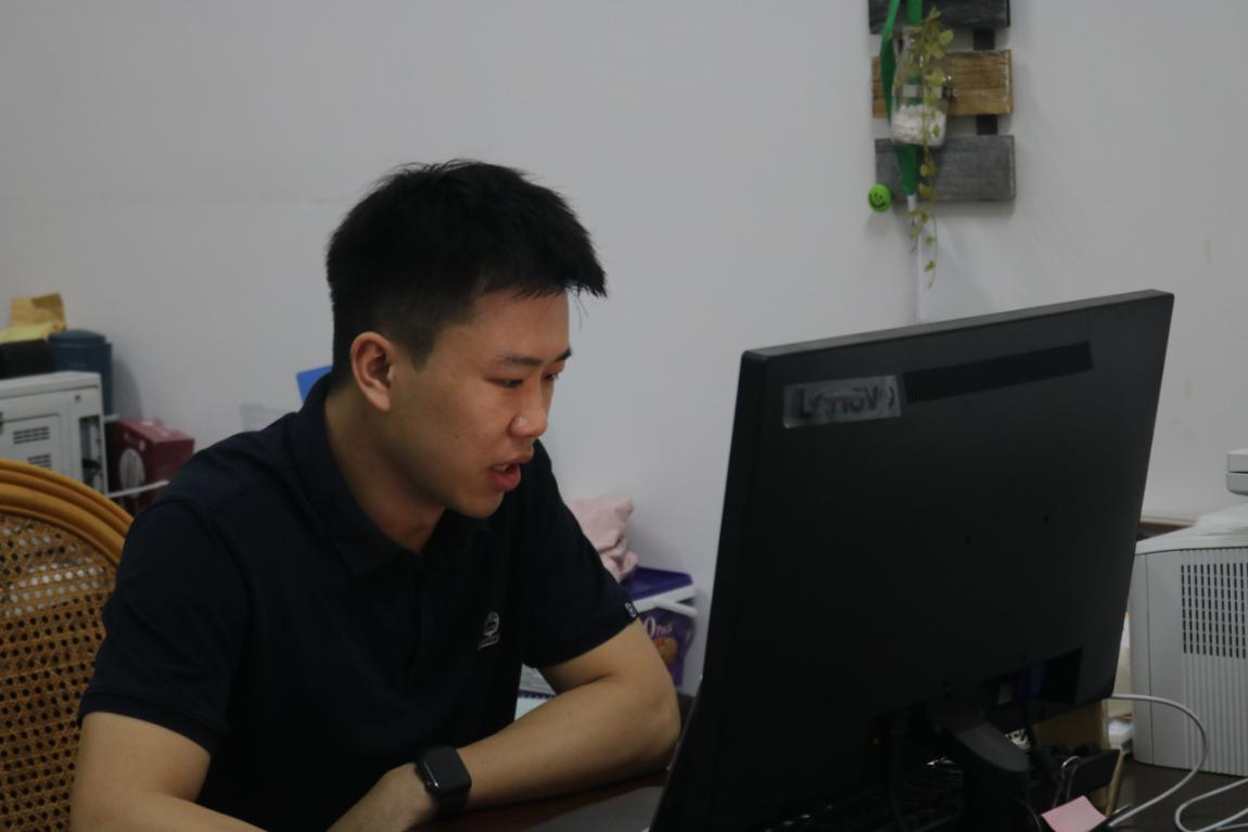 喜迎二十大 青春颂百年——化学8858cc永利召开2022年主题党团课
